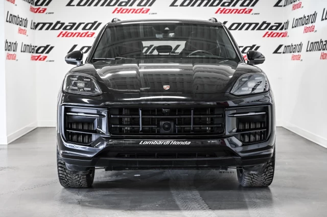 Porsche Cayenne Pneus été et hiver inclus / AWD 2024