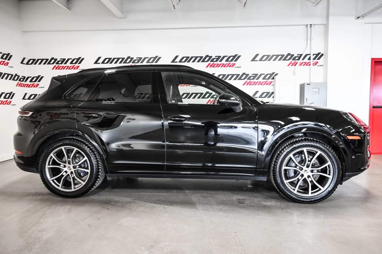 2024 Porsche Cayenne Pneus ÉtÉ et hiver inclus / AWD Image principale