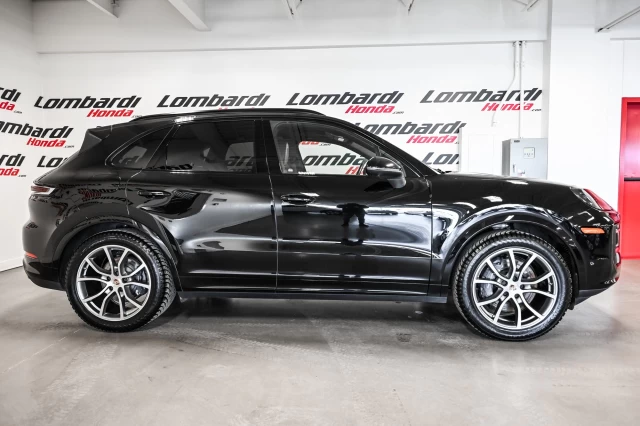 Porsche Cayenne Pneus été et hiver inclus / AWD 2024