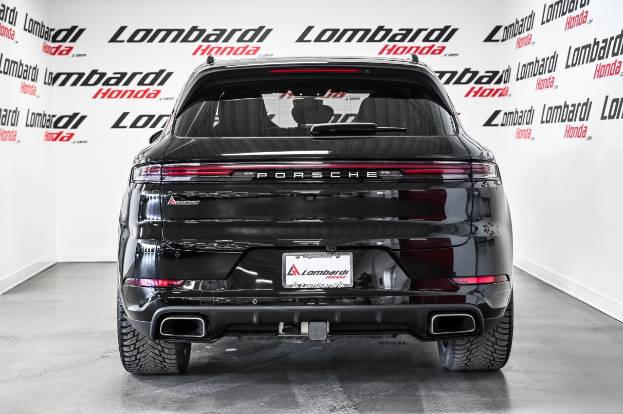 2024 Porsche Cayenne Pneus ÉtÉ et hiver inclus / AWD Image principale